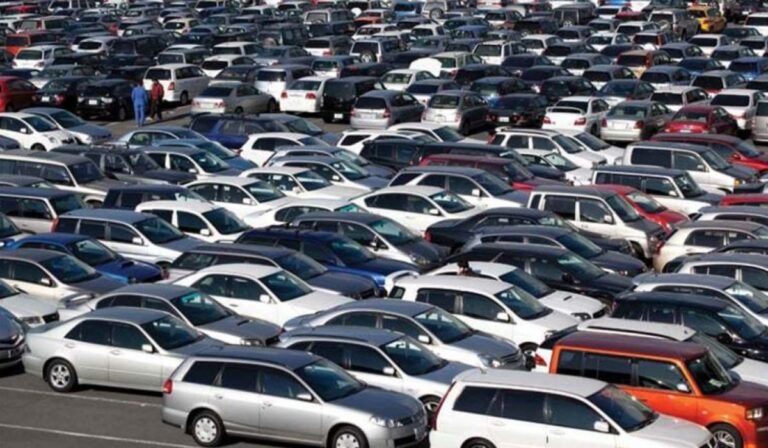 Pakistan Drafts Law to Rein in Auto Industry